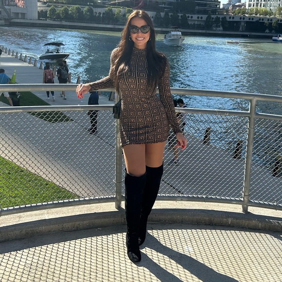 44. Geometric Patterned Dress - Picture 3 of 6
